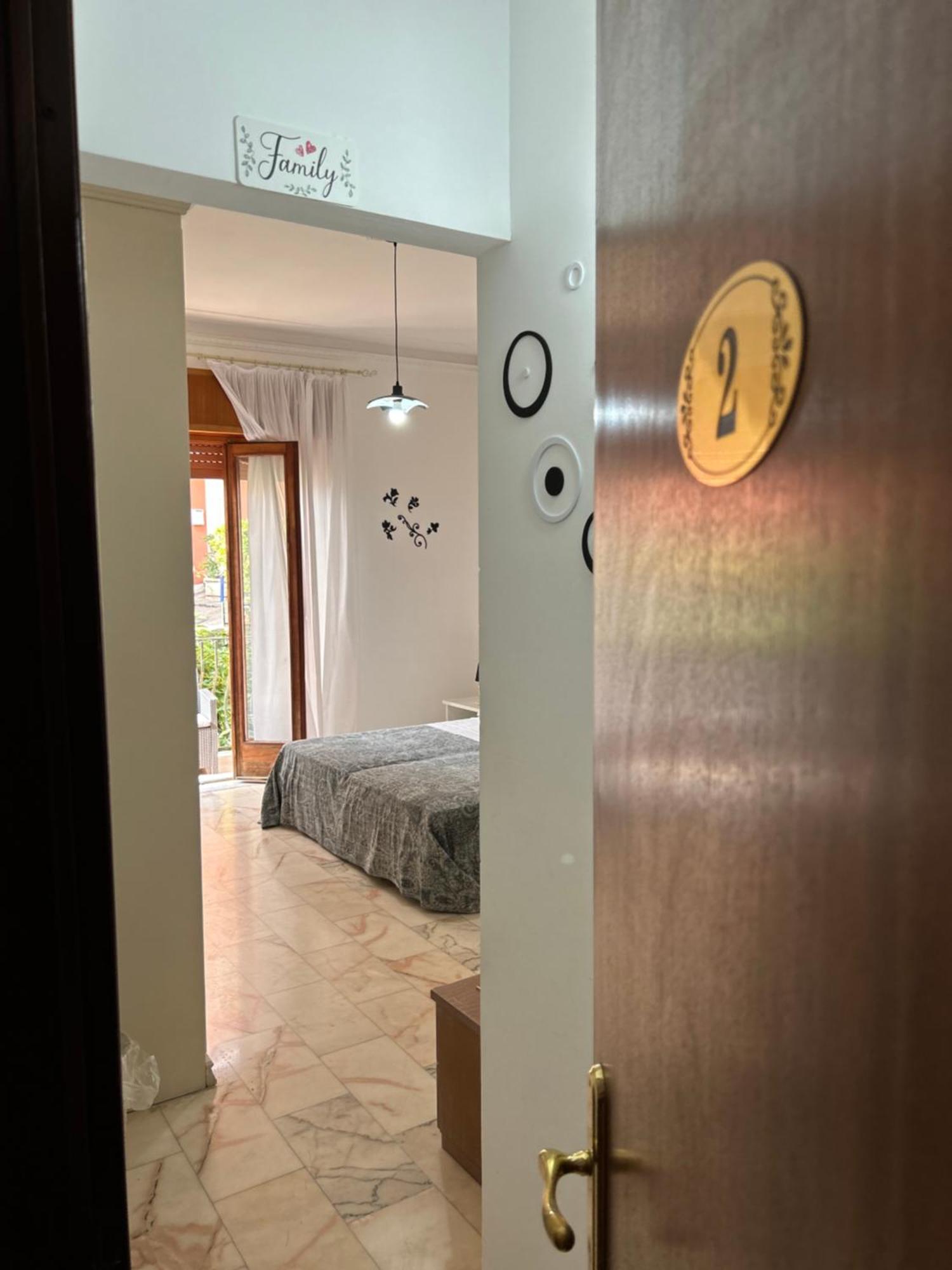 Suite Apartment Таорміна Екстер'єр фото
